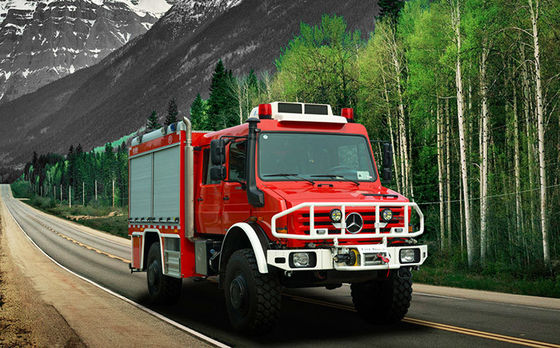 4x4 Unimog Forest Special Fire Truck mit doppeltem Kabinen-und Wasser-Behälter